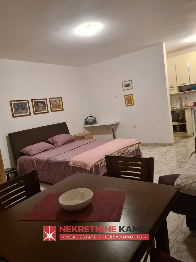 Izdaje se studio do ljeta 2026g, Budva 